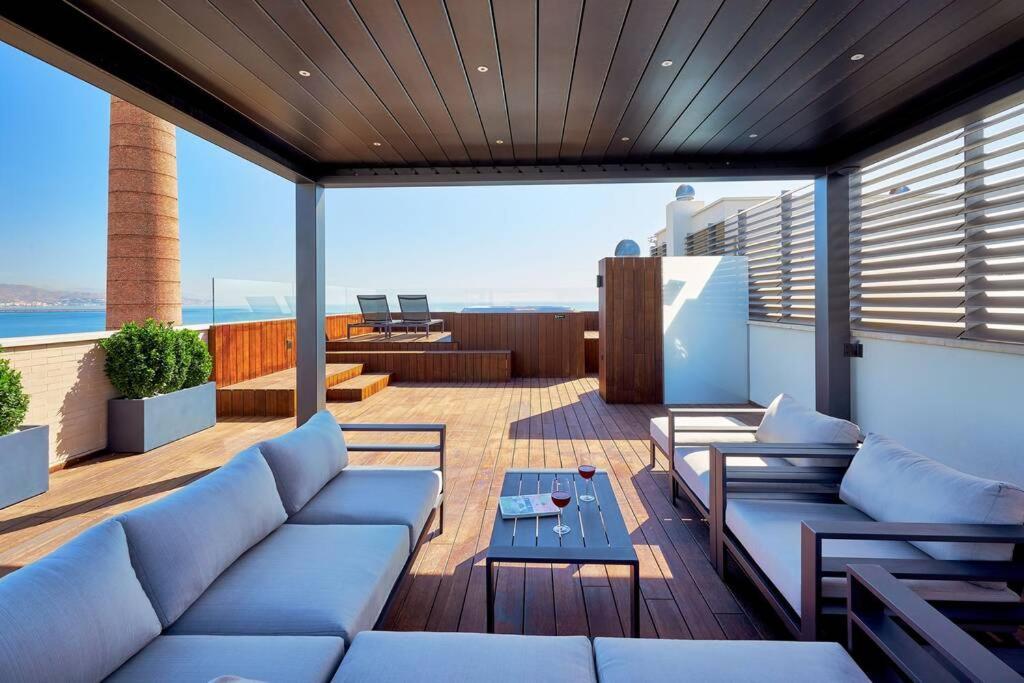 Ferienwohnung D&R Penthouse On The Beach Málaga Exterior foto