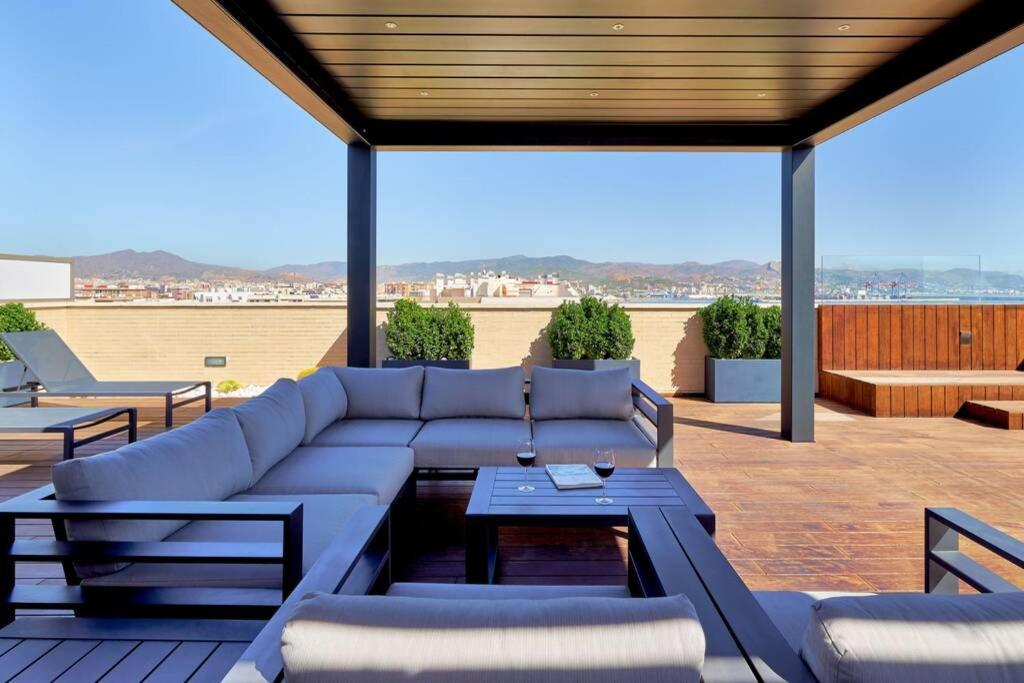 Ferienwohnung D&R Penthouse On The Beach Málaga Exterior foto